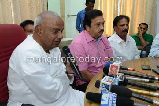 Deve Gowda in mangaluru 3